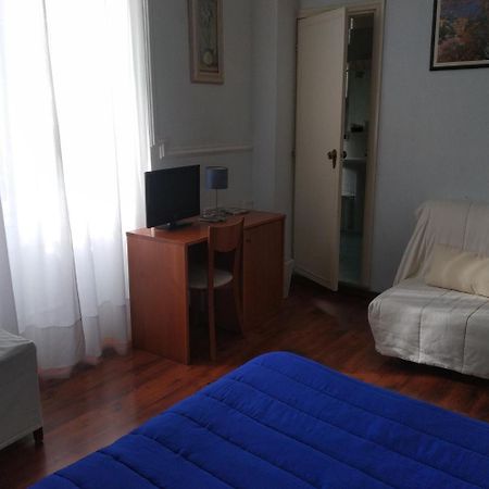 Hotel Lucciola Bordighera Buitenkant foto