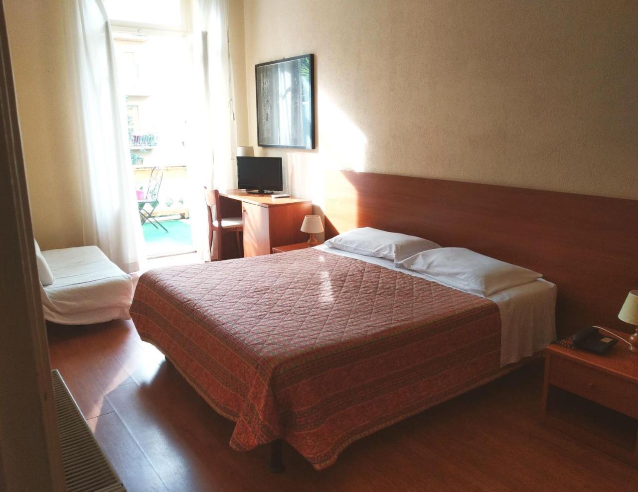 Hotel Lucciola Bordighera Buitenkant foto