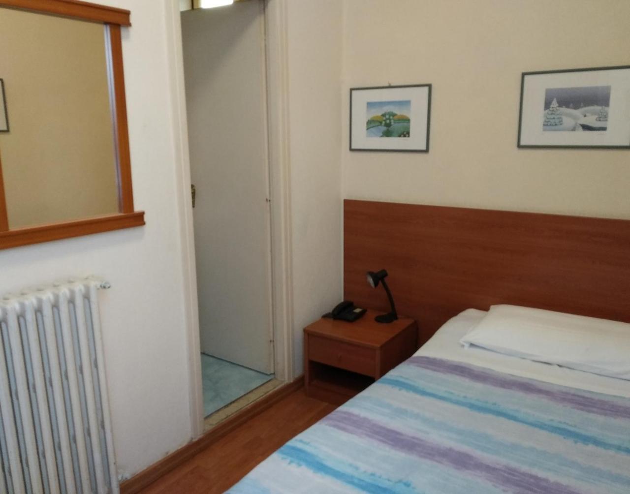 Hotel Lucciola Bordighera Buitenkant foto