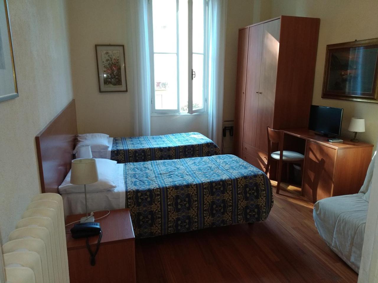 Hotel Lucciola Bordighera Buitenkant foto