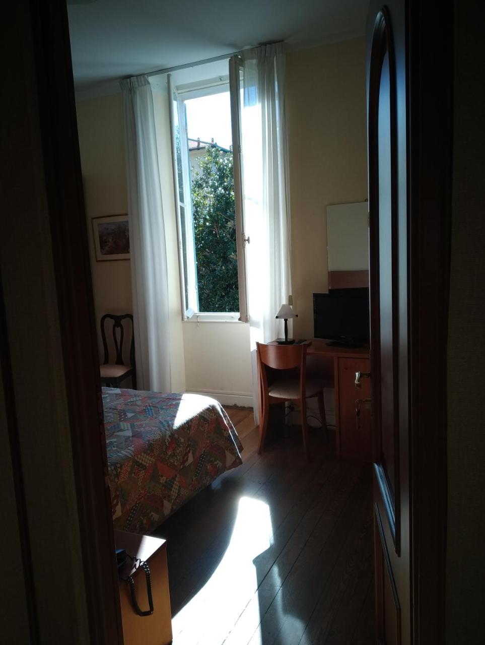 Hotel Lucciola Bordighera Buitenkant foto