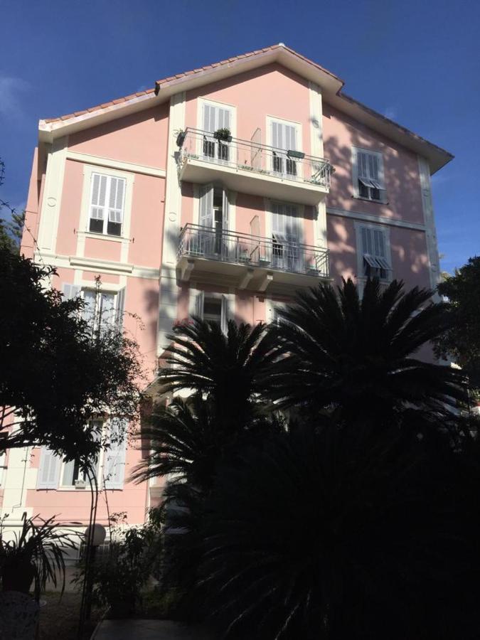 Hotel Lucciola Bordighera Buitenkant foto